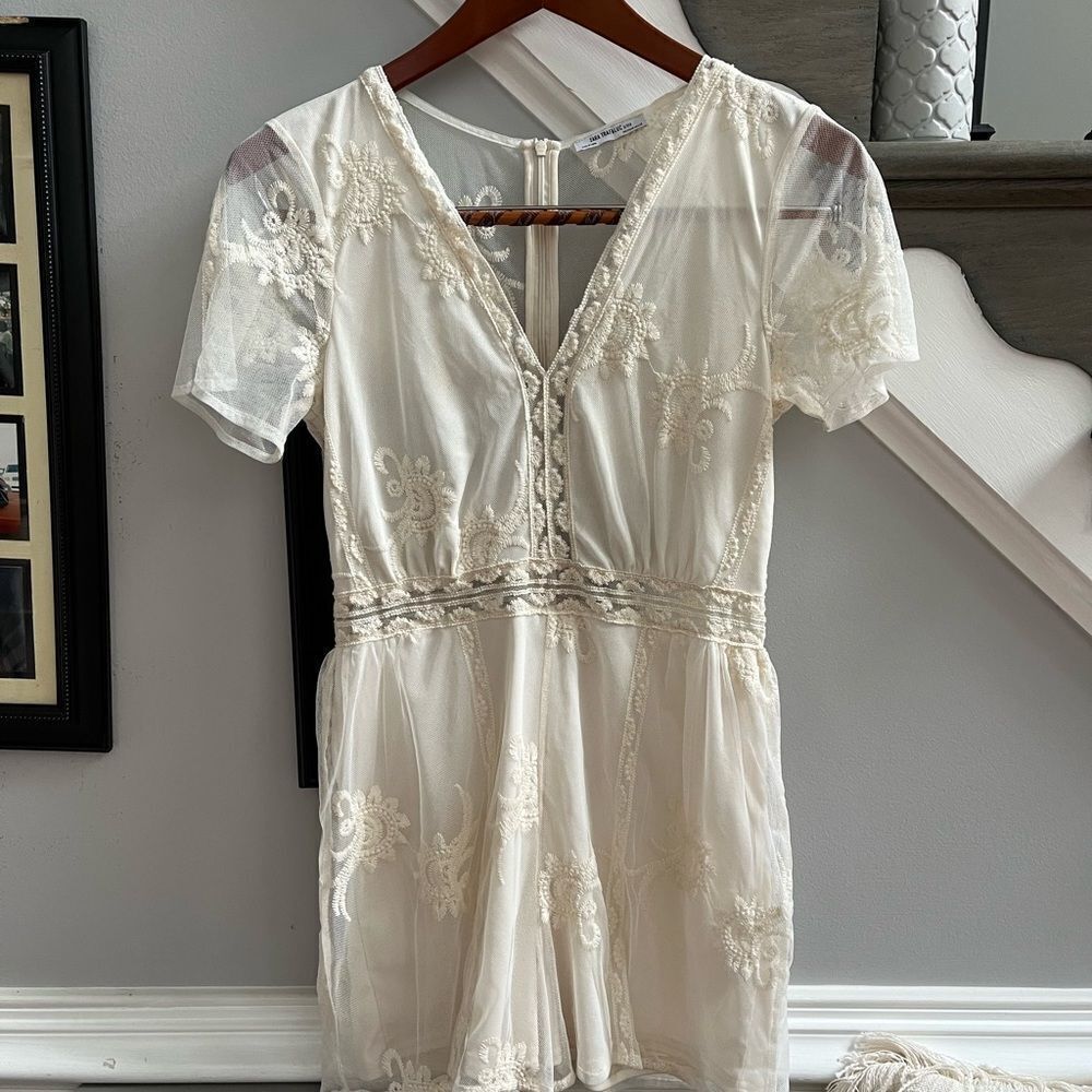 Zara Trafaluc Cream Lace Romper sz M EUC